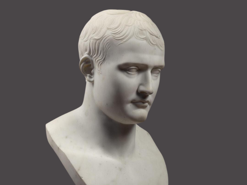 Alla Galleria dell'Accademia possiamo vedere il Busto in marmo di Napoleone Bonaparte dell'artista Lorenzo Bartolini