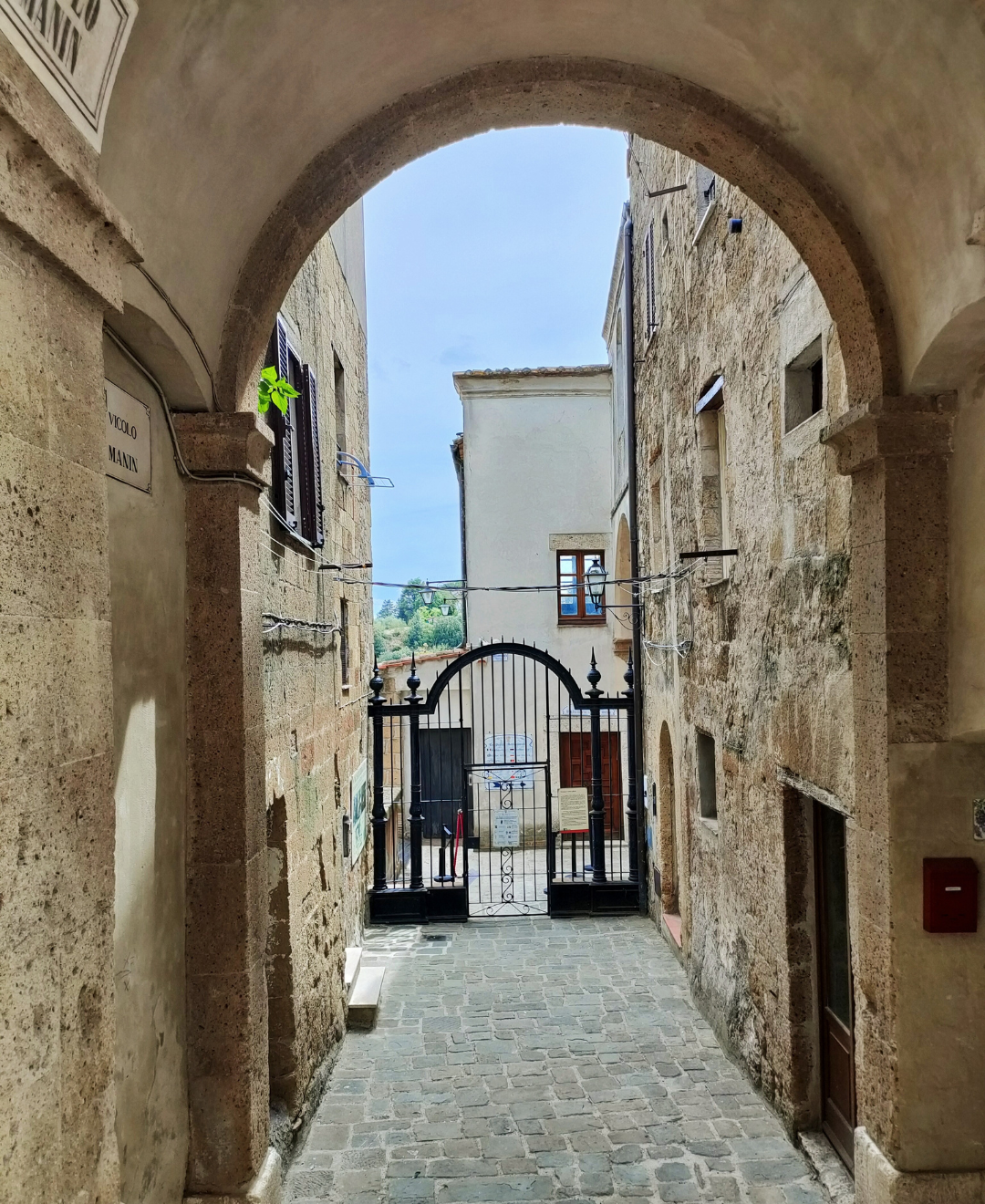 Conoscere ciò che è Sacro per gli ebrei e la loro Cultura ebraica significa conoscerli. Il Turismo religioso è un modo per essere più tolleranti nei confronti di altri