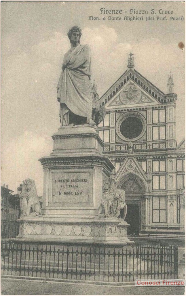 Statua di Dante in Piazza Santa croce