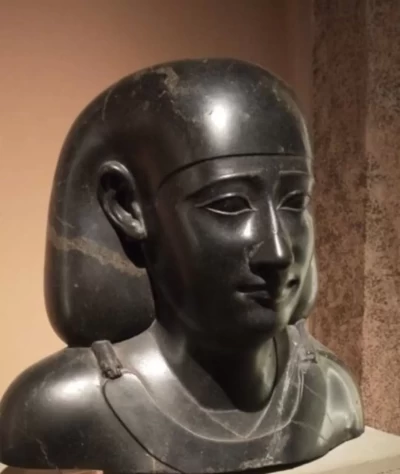 reperti-archeologici-manufatti-egizi